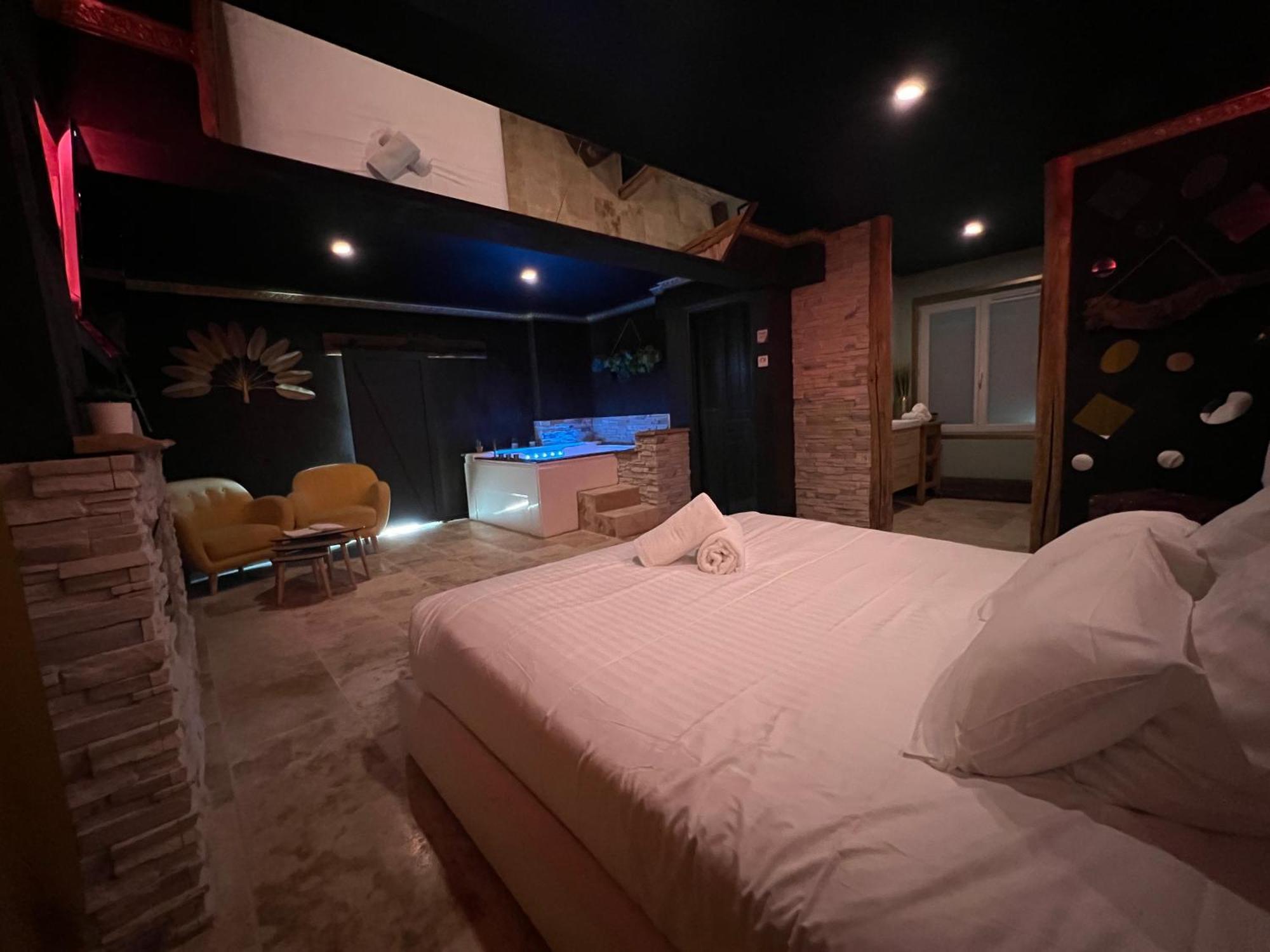 Le Lodge Des Charmes 5 Etoiles Leves Exterior foto